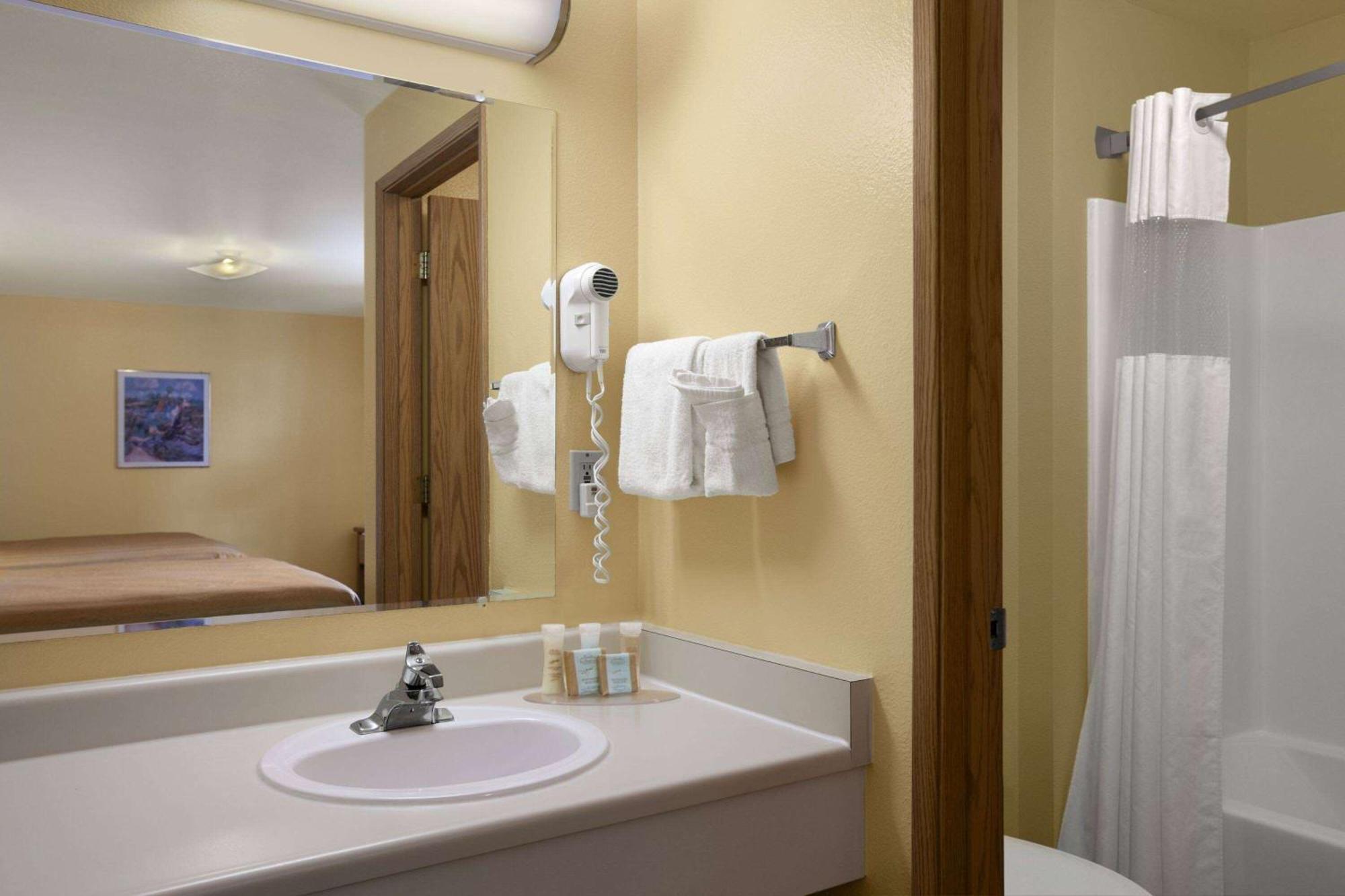 Travelodge By Wyndham Wenatchee Eksteriør billede